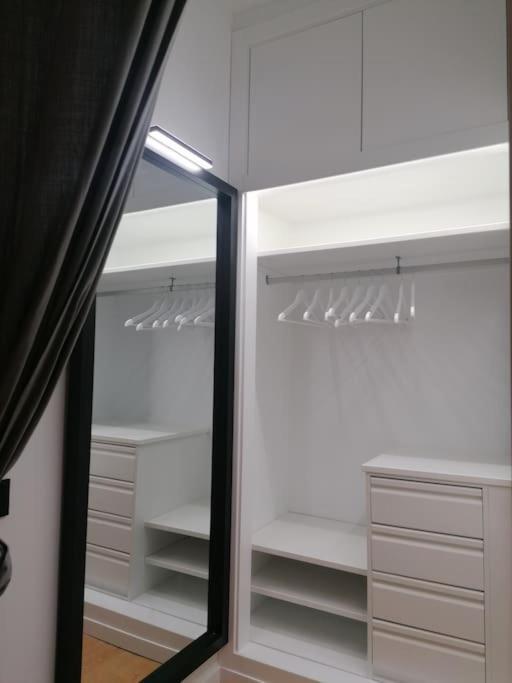 Appartement Studio Paris à Estepona Extérieur photo
