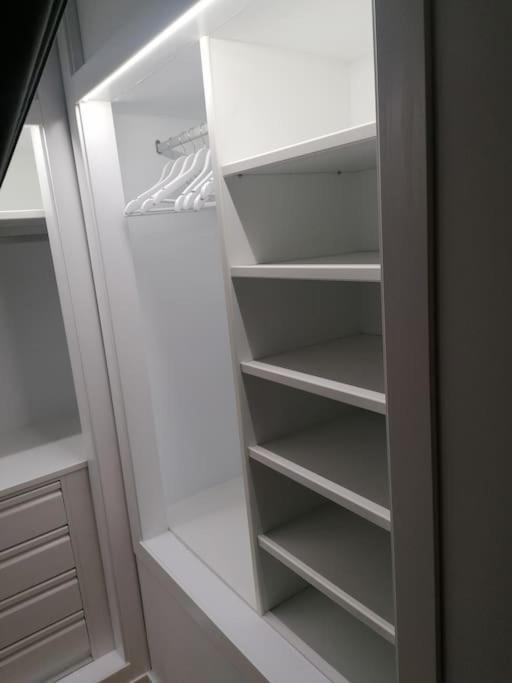 Appartement Studio Paris à Estepona Extérieur photo